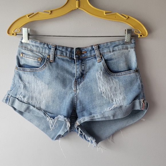 Ardene Distressed Jean Shorts - sz 7 - Picture 1 of 9